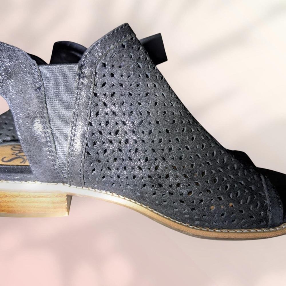 Sofft open toe/heel black suede sandal/boot - Picture 2 of 8